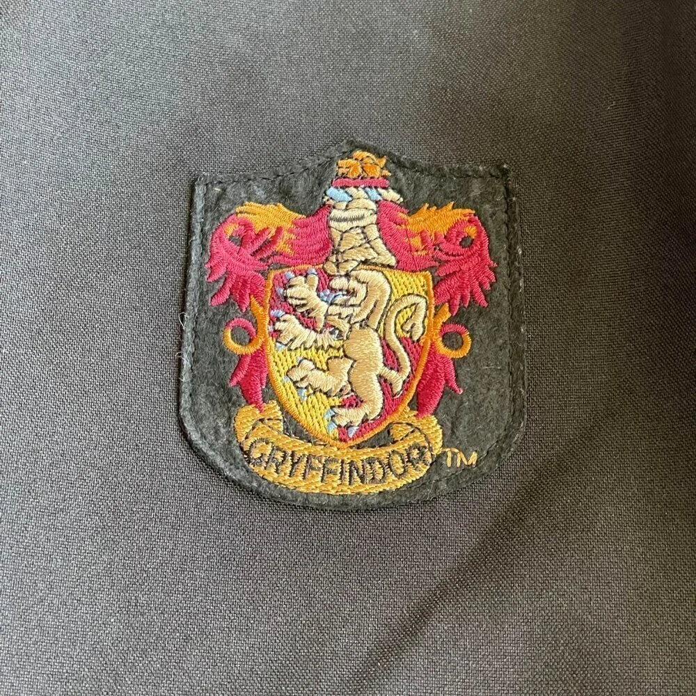 Official‎ Universal Studios Wizarding World Harry Potter Gryffindor - Size XXXS